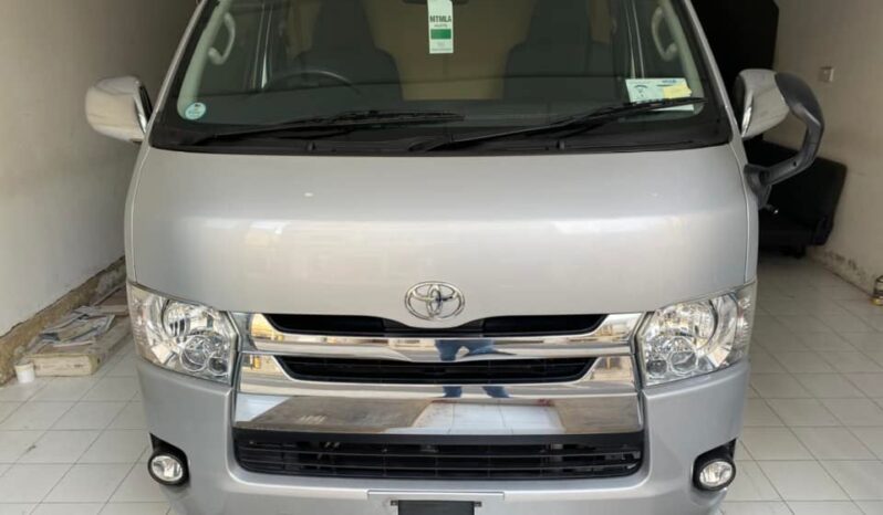 Toyota Hiace 3.0d Automatic 2016 EURO6 3Seater DX GL Super Package Ref: 5410 full