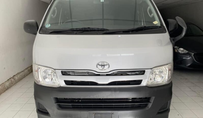 Toyota Hiace 3.0d .. 2013 3seater Ref:2515 Automatic full