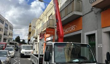 Isuzu Elf Mid-Dojoq 4 Boom High-Up 11 metres full